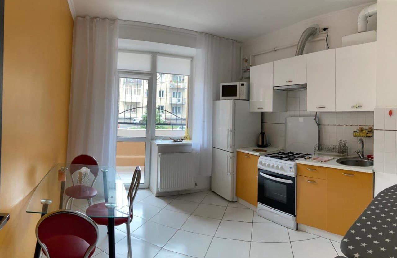 New Cosy Apartment Lviv Eksteriør bilde